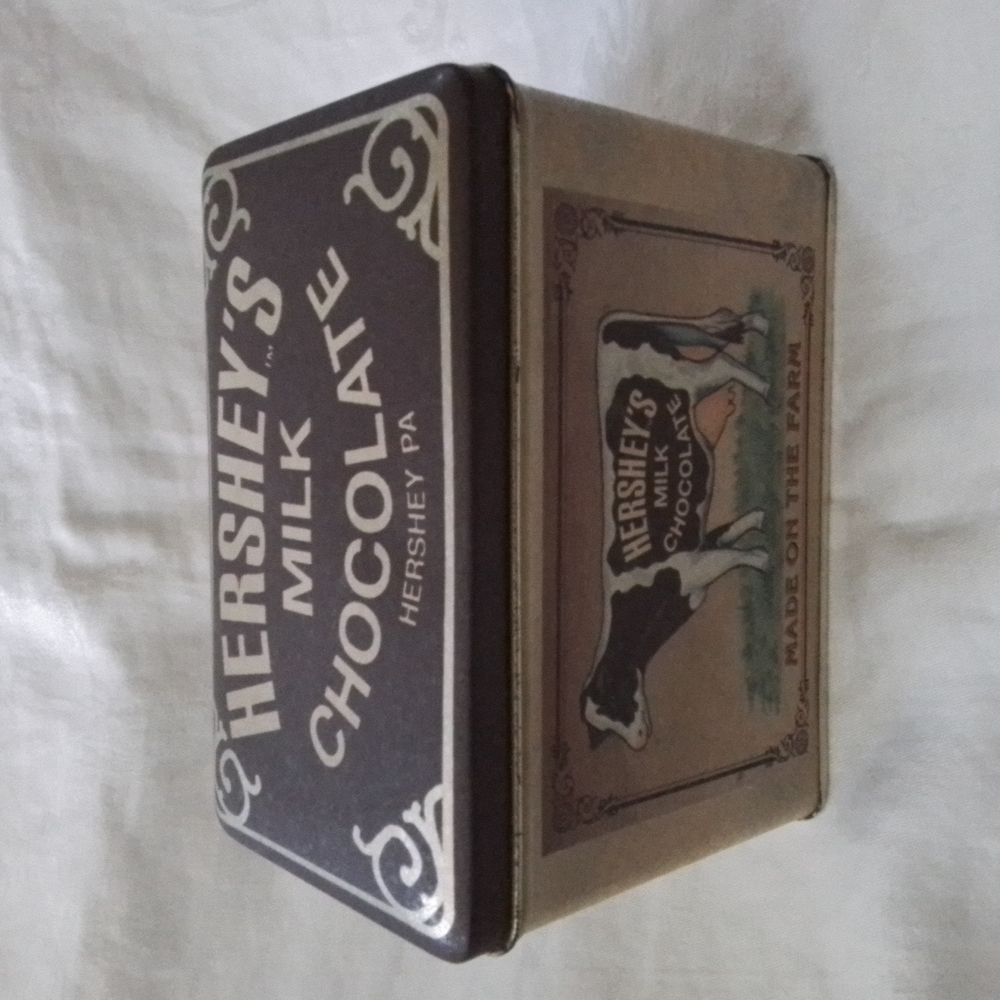 Hershey’s Chocolate Recipe Tin
